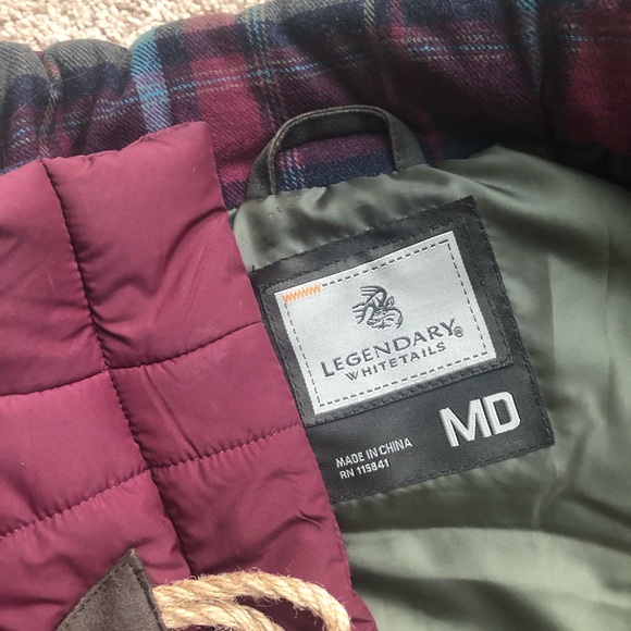 Legendary Whitetails Quilted Vest - Size Medium - Picture 5 of 5